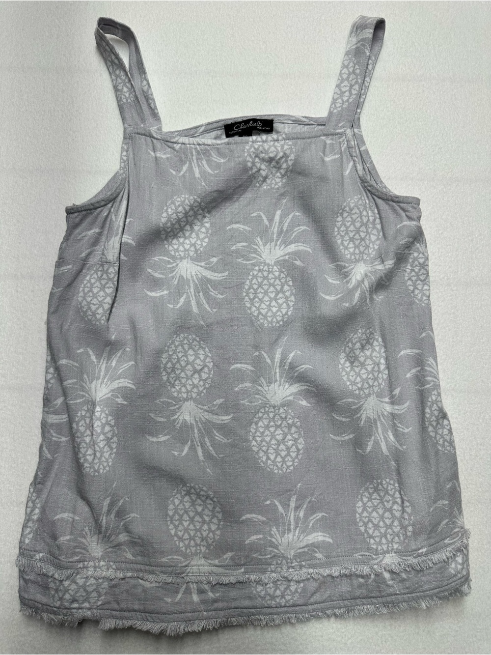 Women’s XS Light Gray Linen Blend Pineapple Print Raw Hem Coastal Tank P2P 16”